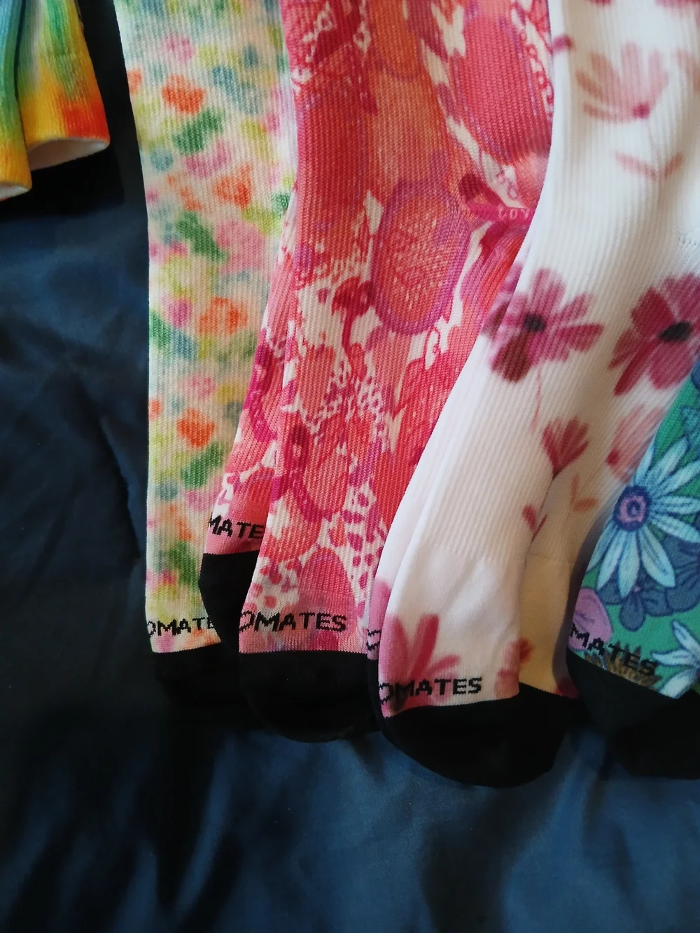 Nurse Mates Multicolor Tie-Dye & Floral Compression Socks Blue Pink Yellow BNWOT